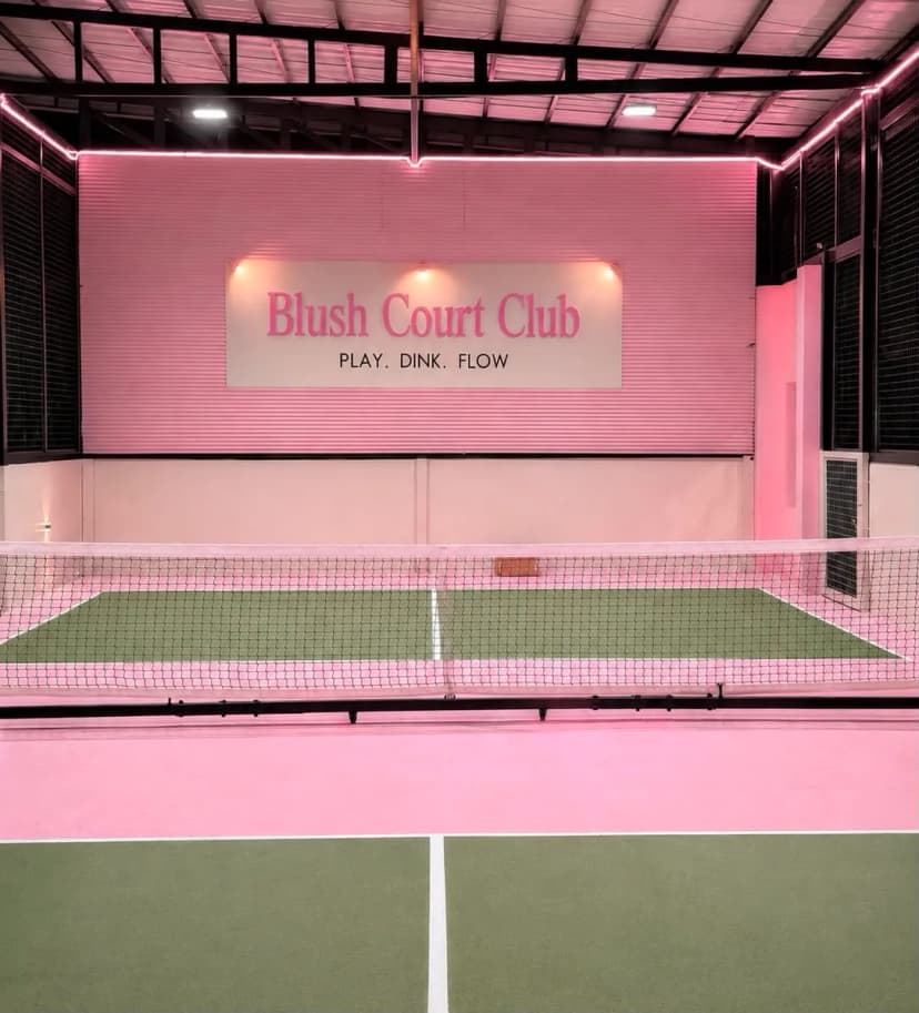 Private Blush Court photo 1